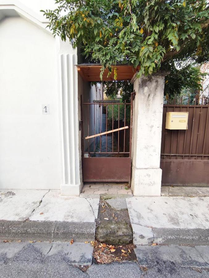 Bagnères-de-Luchon L'Escampette, Duplex T3, Centre Luchon, Wifi, Casier A Skis, 4 Personnes מראה חיצוני תמונה
