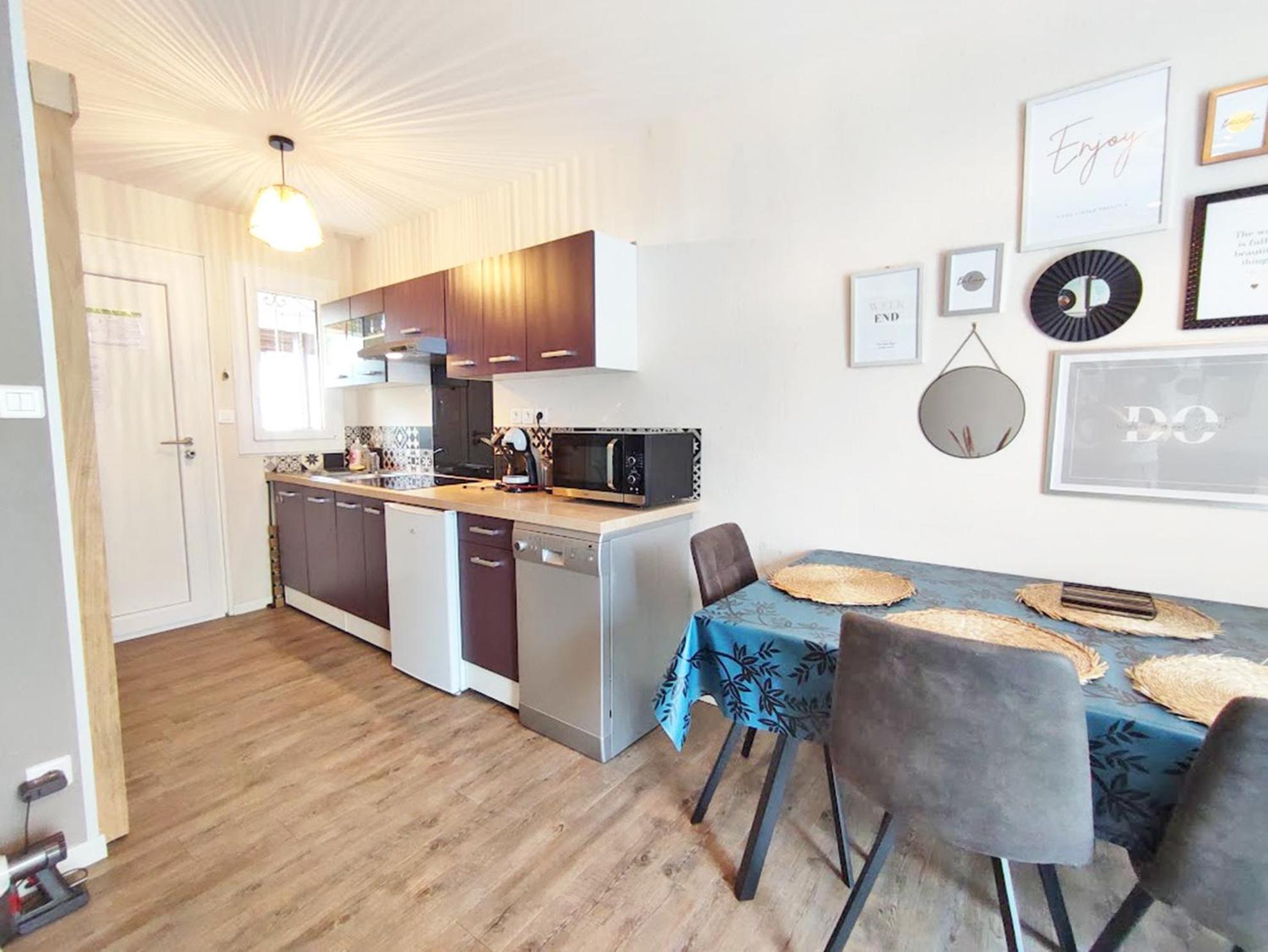 Bagnères-de-Luchon L'Escampette, Duplex T3, Centre Luchon, Wifi, Casier A Skis, 4 Personnes מראה חיצוני תמונה